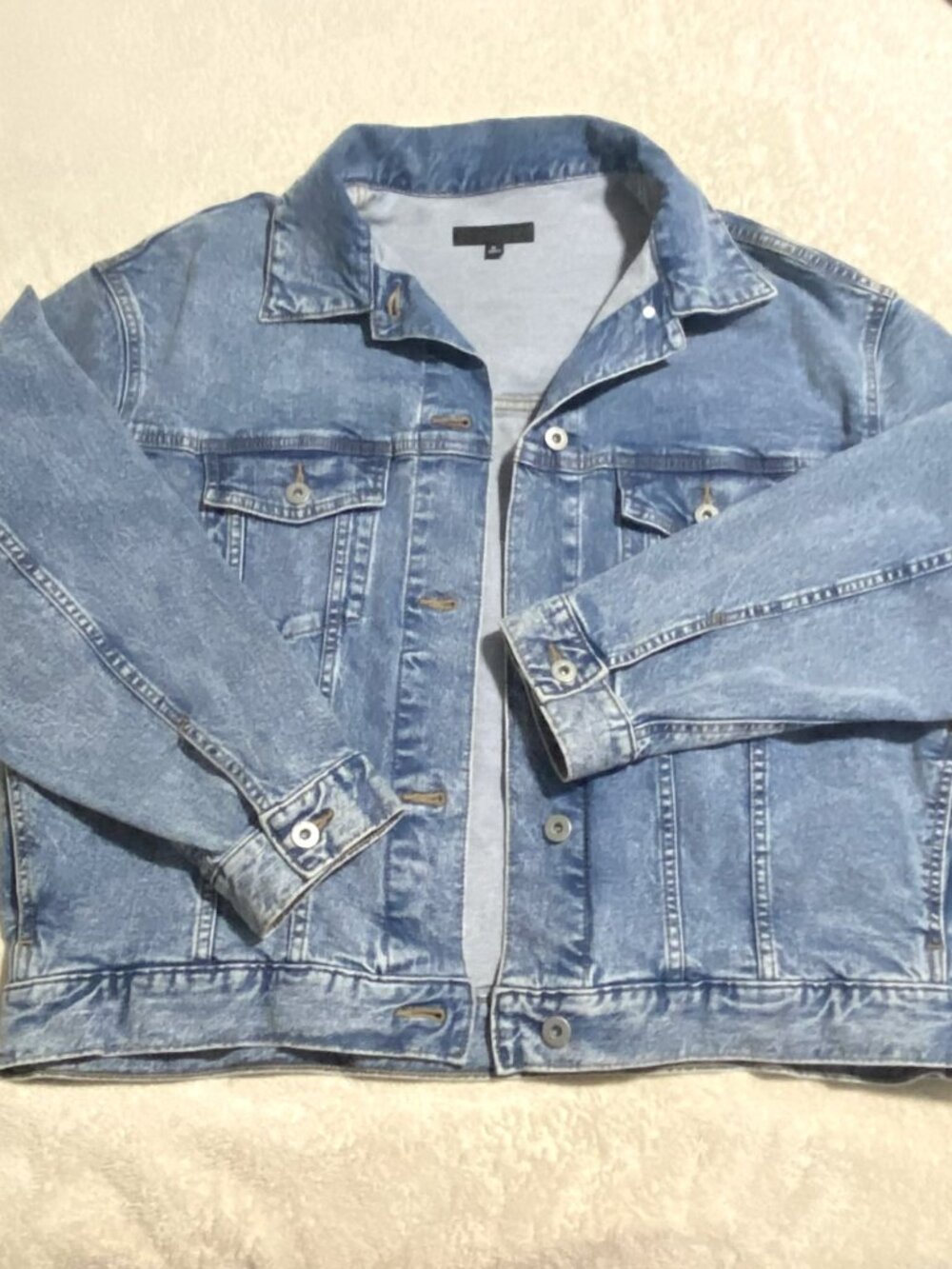 UNIQLO Light Wash Denim Jean Jacket XL
